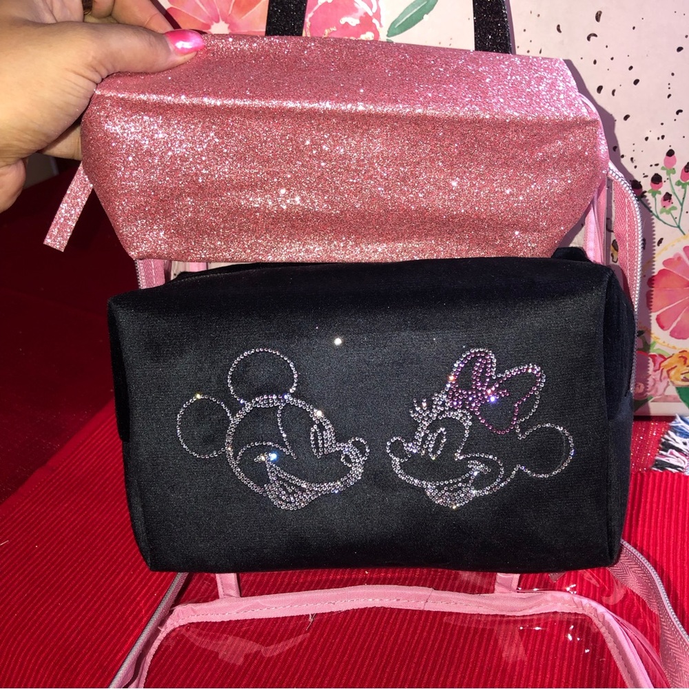 Disney three in one Minnie ,Mickey Mouse makeup cosmetic travel bag set. - Picture 10 of 15